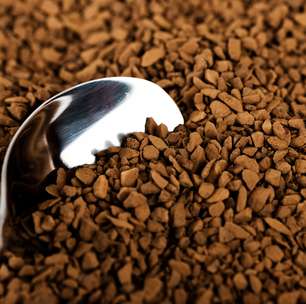 O que é e como é feito o café solúvel