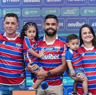 Apresentado oficialmente ao lado da família, Felipe Jonatan SE RENDE ao Fortaleza: "Vou deixar um legado"