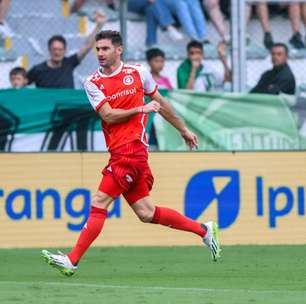 Preocupação no ar! Descubra por que a fissura nas costelas de Lucas Alario(31) é um problema sério para o Inter. Detalhes revelados aqui!