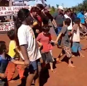 Indígenas acampados em aldeias de Dourados protestam contra falta de água
