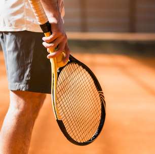 Jogar tênis ajuda no combate à ansiedade: profissionais explicam