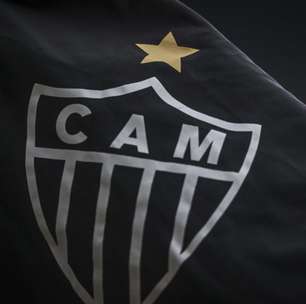 Jogador do Galo comemora marca expressiva e recebe homenagem do clube