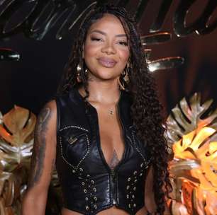 Ludmilla aposta em country sensual no seu niver ALL BLACK