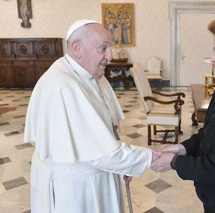 'Que prazer revê-la': Papa Francisco recebe Dilma no Vaticano