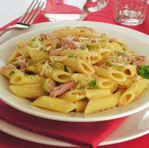 Macarrão de panela de pressão: refeição completa em 40 minutos