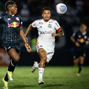 VAR seletivo prejudica o Flamengo, que acerta em reclamar contra arbitragem