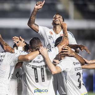 Santos goleia o Guarani e assume a liderança da Série B