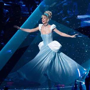 Katy Perry se transforma em Cinderella ao vivo. Vídeo!