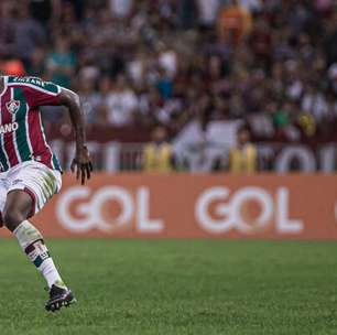 Manoel, do Fluminense, passa por exames após sair com dores contra o São Paulo