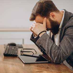 Abstinência sexual pode afetar o desempenho no trabalho? Especialistas explicam relação