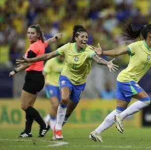 Com brilho de Marta, Seleção feminina goleia Jamaica em amistoso