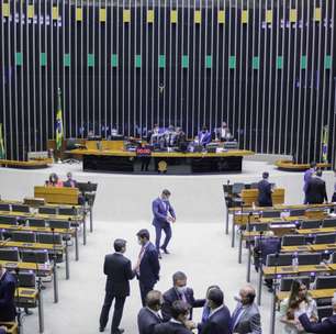 PEC das Praias foi aprovada na Câmara com votos de cinco ministros de Lula