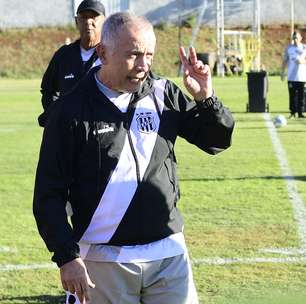 Nelsinho Baptista projeta Ponte Preta para encarar o América-MG