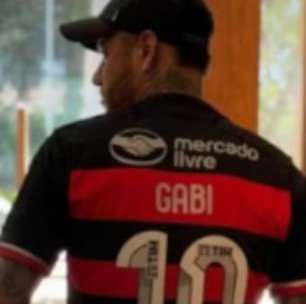 Neymar posta foto com camisa 10 do Flamengo e gera comentário de Gabigol; veja