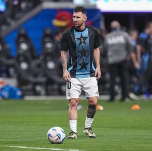 Canadá diz que jogador foi alvo de ataques racistas após fazer falta em Messi na Copa América