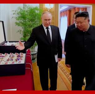 Carinho em cães, comida a cavalo e passeio de limusine: a visita de Putin à Coreia do Norte