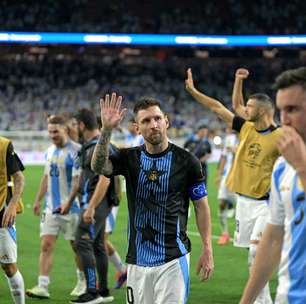 Mesmo com o susto no final do jogo, Messi elogia seleção argentina 'uma equipe muito competitiva'