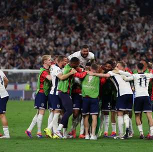 Com gol no final do jogo, Inglaterra vira sobre Holanda e se classifica para sua segunda final de Euro seguida