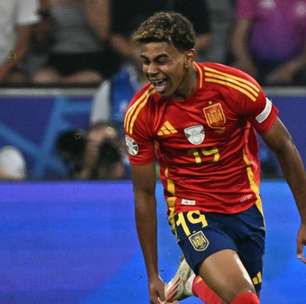Espanha vence França de virada e classifica para a final da Eurocopa