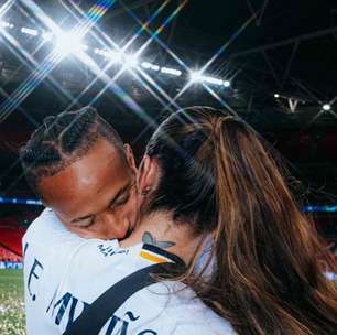 'Esposa troféu'? Conheça as carreiras das companheiras dos craques do futebol