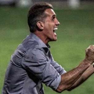 "Oficial"; Ceará confirma empréstimo de atacante para time de Vagner Mancini