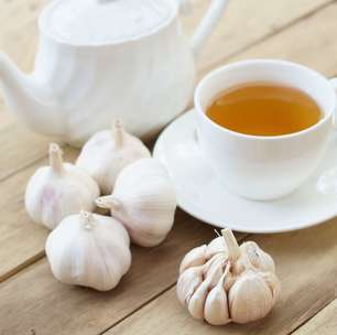 5 receitas de chás para ajudar a tratar a tosse