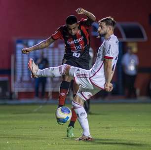 Com gol no final do jogo, Flamengo vence o Vitória no Barradão