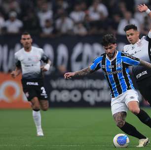 Em jogo de belos gols, Corinthians e Grêmio ficam no empate