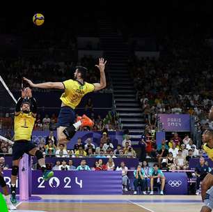 "Brasil parou no tempo", diz Fernanda Venturni sobre seleção de vôlei masculina