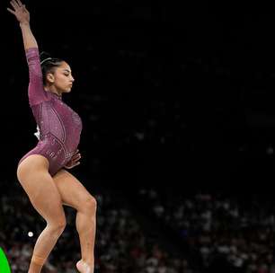 Revelação em Paris, Julia Soares traça planos para futuro: "Quero o individual geral"