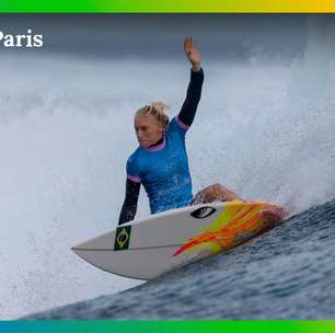 Tati Weston-Webb leva a prata no surfe dos Jogos de Paris