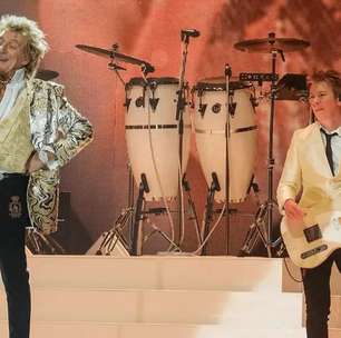 Rod Stewart é diagnosticado com Covid-19 e adia shows