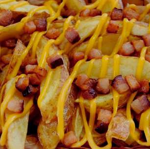 Batata rústica com cheddar e bacon: faça a receita dos restaurantes