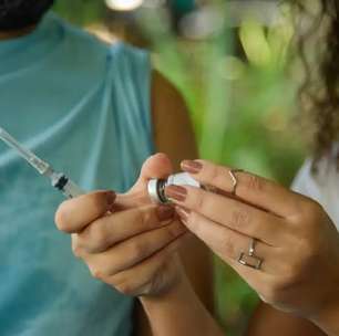 Casos de covid-19 e rinovírus crescem no país, indica Fiocruz