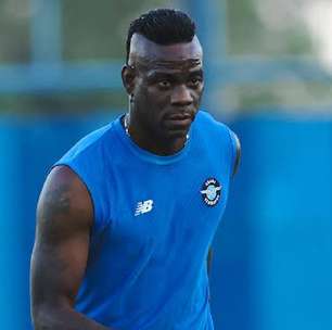 Balotelli reduz pedida para acertar com Flamengo