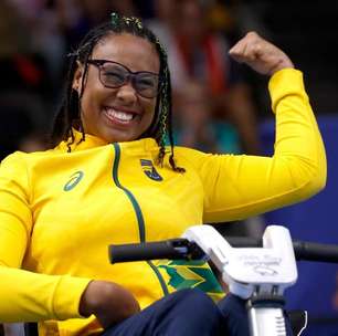 Lídia Cruz conquista sua terceira medalha de bronze na natação