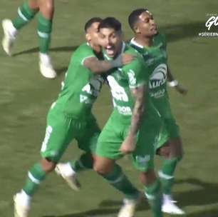 Chapecoense surpreende Ponte Preta e embola briga no Z4 da Série B