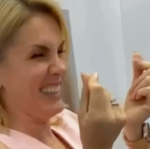 Ana Hickmann prova elegância de alfaiataria rosa