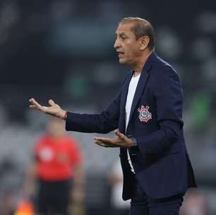 Díaz diz que Corinthians tem "nova mentalidade" e elogia disciplina do time