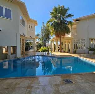 Imóvel dos sonhos: Casa de luxo com quadra e piscina em Campinas