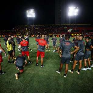 Treino aberto do Sport na Ilha do Retiro contou com a presença de artilheiro que era dúvida contra o Ceará