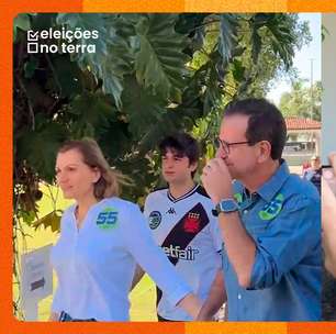 Acompanhado da família, Eduardo Paes vota em São Conrado