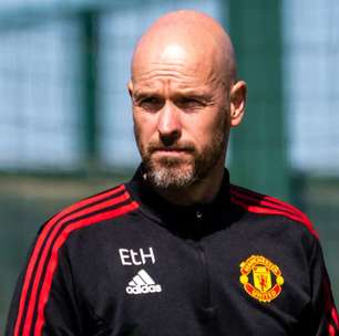 Ten Hag, do Manchester United, vira motivo de piada na Europa