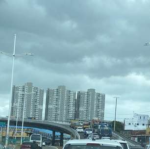 Caminha quebrapixbet no flamengoviaduto e gera engarrafamento até a Av. Paralela