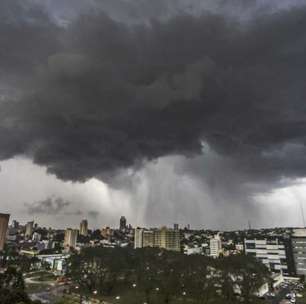 Moradores do Estado de São Paulo se preparam para nova tempestade com ventos de até 100km/h