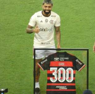 Gabigol é homenageado pelo Flamengo por atingir 300 jogos pelo clube