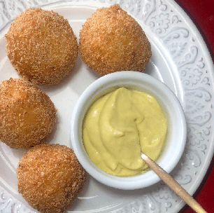 Bolinho de mandioca - uma massa com apenas 3 ingredientes