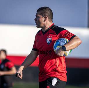 Umberto Louzer enxerga pontos positivos no Atlético-GO