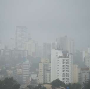 Frente fria avança neste sábado em SP com chuva, ventos fortes e queda de temperatura