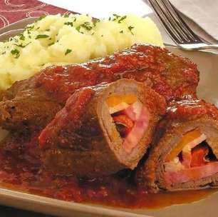 Bife a rolê com purê de batata: veja como fazer a receita tradicional